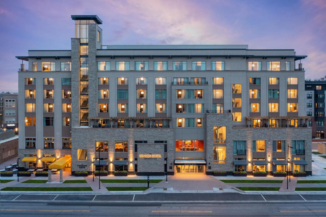 The Benson Hotel & Faculty Club Aurora Exterior photo